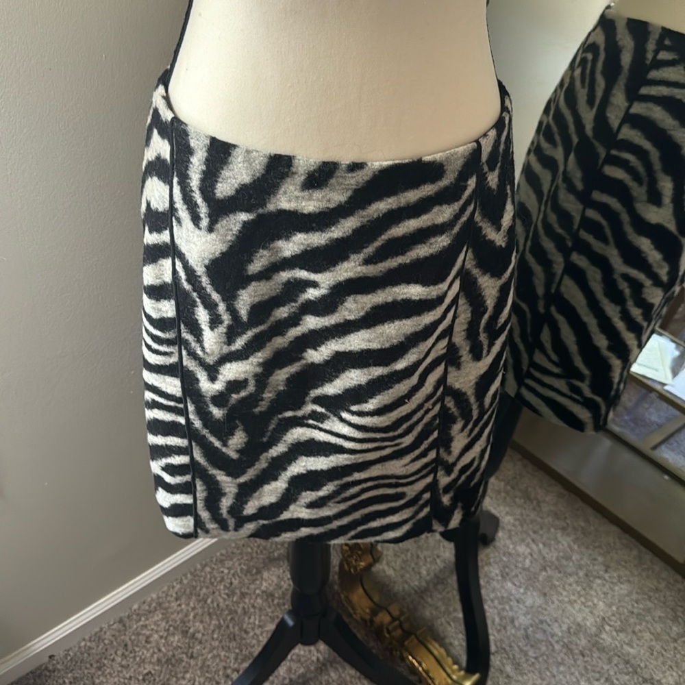Gorgeous Zebra Print Ann Taylor Tweed Skirt
